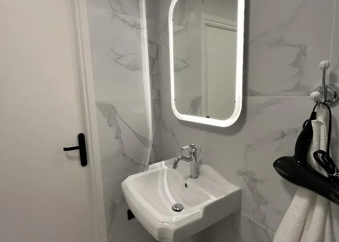 2 Pièces - Hyper Centre De Appartement Nice